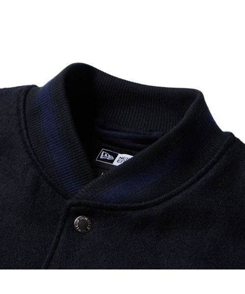 NEW ERA(ニューエラ)の「ニューエラ【NEW ERA】- ニューヨーク ヤンキース メルトン ジャケット【New York Yankees MELTON VARSITY JACKET NAVY 14682677】(ブルゾン・メンズ・ネイビー・L/XL/XXL/M)」の5枚目の写真