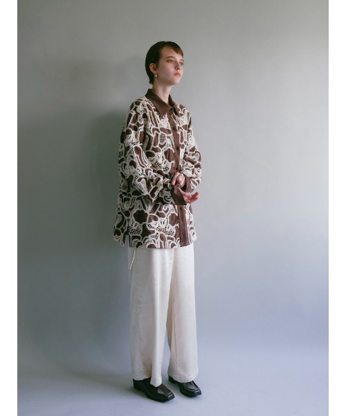 sahara(サハラ)の「【26AW PRE ORDER】Embroidery Suede Shirt Jacket(その他アウター・レディース・ブラウン/ブラック・FREE)」の14枚目の写真