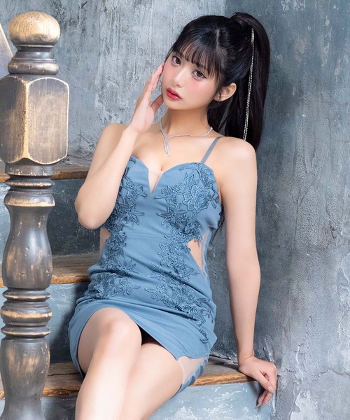 Tika(ティカ)の「キャバドレス ミニ タイト キャミ シアー くびれ 立体刺繍 スリット セクシードレス(ドレス・レディース・ブルー/レッド・X-LARGE/XXX-LARGE/XX-LARGE/LARGE/MEDIUM/XXXX-LARGE/SMALL)」の4枚目の写真