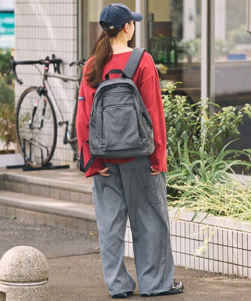COBMASTER(コブマスター)の「【別注】 Cobmaster / コブマスター COB Air 撥水加工 ダブルポケット 配色裏地バックパック / A4収納可【THE CRAFT CREW PRODUCTS】(バックパック/リュック・レディース・ブラック/チャコール・FREE)」の7枚目の写真