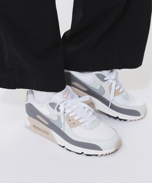 BEAMS BOY(ビームスボーイ)の「【WEB限定】NIKE / エア マックス 90(スニーカー・レディース・グレー・23/23.5/24/24.5/25)」の1枚目の写真