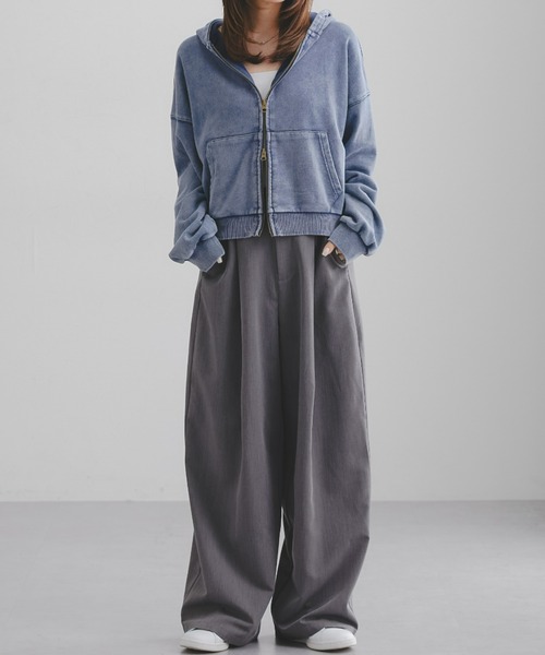 Maison INNESS(メゾンアイネス)の「【ZOZO限定】コットン100%ピグメント加工ショート丈ジップアップパーカー(パーカー・レディース・ブルー系/グレー系/ブラウン系・S-M/L-XL/3L~4L)」の11枚目の写真