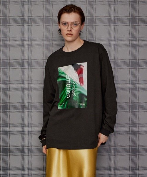 MAISON SPECIAL(メゾンスペシャル)の「Blurred Emotion Logo Print Long Sleeve T-Shirt/BlurredEmotionロゴプリントロンTEE(Tシャツ/カットソー・レディース・ホワイト/チャコールグレー/カーキ・FREE)」の1枚目の写真