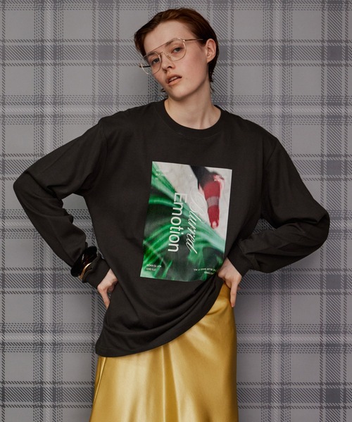 MAISON SPECIAL(メゾンスペシャル)の「Blurred Emotion Logo Print Long Sleeve T-Shirt/BlurredEmotionロゴプリントロンTEE(Tシャツ/カットソー・レディース・ホワイト/チャコールグレー/カーキ・FREE)」の5枚目の写真