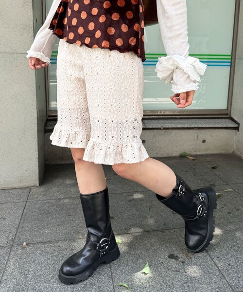 CIAOPANIC(チャオパニック)の「(2サイズ展開)ストレッチレースカプリパンツ/バイカー(その他パンツ・レディース・ミント/オフホワイト/ブラック・0/1)」の2枚目の写真