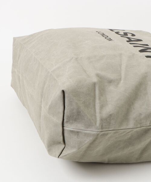 ALLSAINTS（オールセインツ）の「UNDERGROUND LOGO PRINTED TOTE BAG | アンダーグラウンド ロゴ プリント トート バッグ（トートバッグ・メンズ・ブラウン・ONE SIZE）」の8枚目の写真