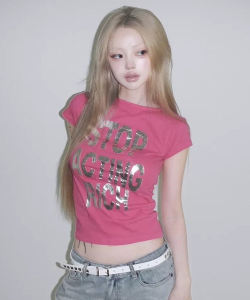 .KOM（ドットコム）の「A'GEM/9 × .kom 『.KOM/ドットケーオーエム』ロゴクロップドTシャツ（Tシャツ/カットソー・レディース・グリーン/ピンク・FREE）」の6枚目の写真