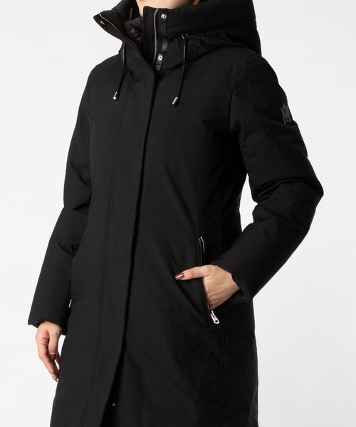 Mackage(マッカージュ)の「【Mackage / マッカージュ】SHILOH-NF / シロ NF フーデッド ショート ダウンジャケット(ダウンジャケット/コート・レディース・ブラック・X-SMALL)」の3枚目の写真