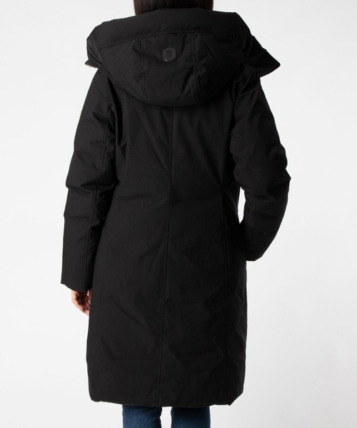 Mackage(マッカージュ)の「【Mackage / マッカージュ】SHILOH-NF / シロ NF フーデッド ショート ダウンジャケット(ダウンジャケット/コート・レディース・ブラック・X-SMALL)」の4枚目の写真