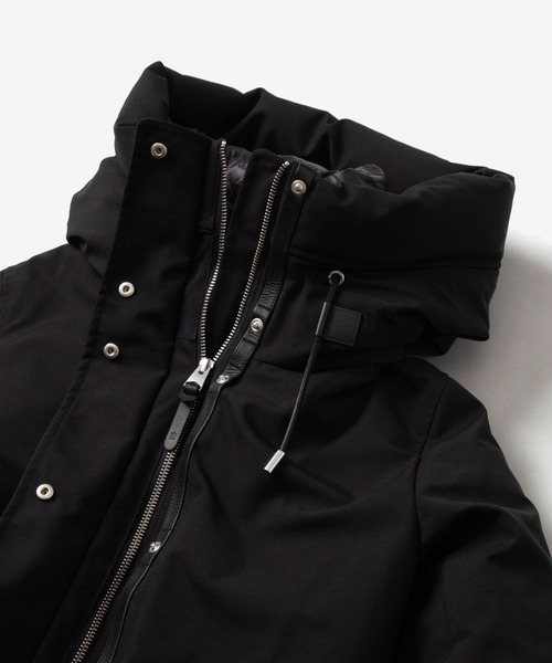 Mackage(マッカージュ)の「【Mackage / マッカージュ】SHILOH-NF / シロ NF フーデッド ショート ダウンジャケット(ダウンジャケット/コート・レディース・ブラック・X-SMALL)」の7枚目の写真