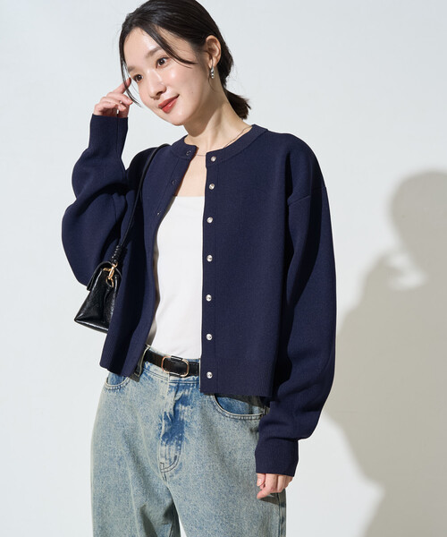 FREAK'S STORE(フリークスストア)の「\累計26,200枚突破/限定展開 <選べる着丈>スナップボタン ニット カーディガン(カーディガン/ボレロ・レディース・ブラック/ベージュ/ネイビー/ブラウン/グレー/レッド/ピンク/グリーン・SMALL/MEDIUM)」の6枚目の写真