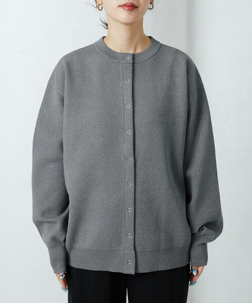 FREAK'S STORE(フリークスストア)の「\累計26,200枚突破/限定展開 <選べる着丈>スナップボタン ニット カーディガン(カーディガン/ボレロ・レディース・ブラック/ベージュ/ネイビー/ブラウン/グレー/レッド/ピンク/グリーン・SMALL/MEDIUM)」の17枚目の写真