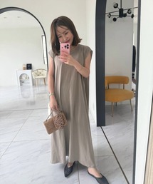 ニュアンス美シルエットワンピース