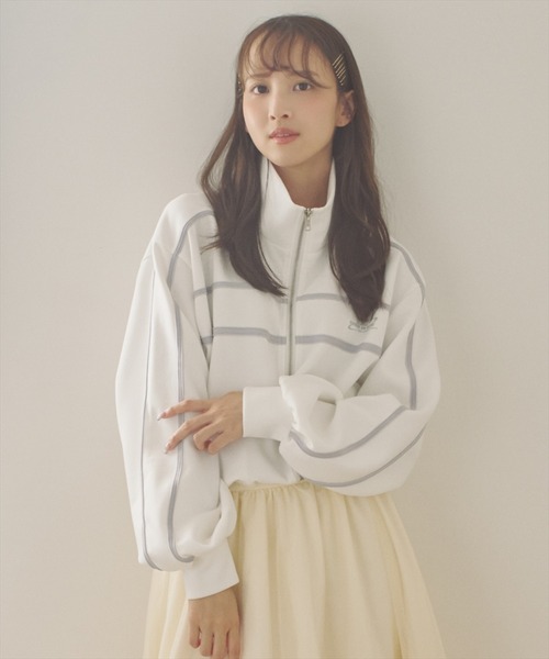 AND COUTURE(アンドクチュール)の「クロップドトラックジャケット(その他アウター・レディース・オフホワイト/ネイビー/イエロー・FREE)」の22枚目の写真