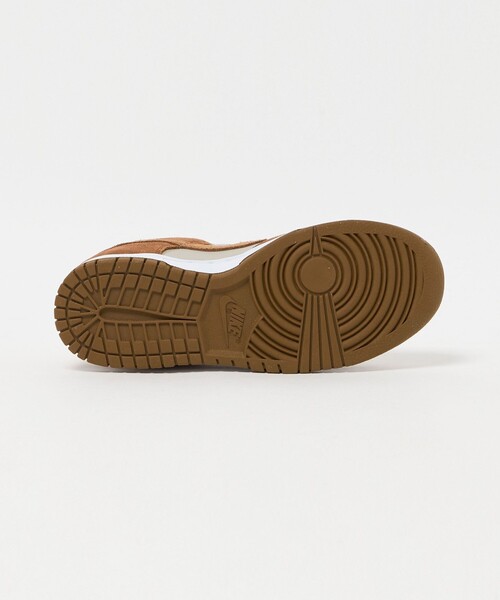 NIKE(ナイキ)の「<NIKE>ウィメンズ DUNK LOW スニーカー/ブラウン(スニーカー・レディース・ブラウン系・24.5cm/24cm/25cm/23.5cm/23cm)」の4枚目の写真