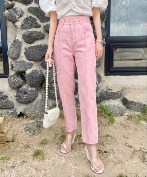 ＆soiree（アンドソワレ）の「センター切り替えハイウエストテーパードデニムパンツ（デニムパンツ・レディース・ブルー/ピンク・MEDIUM/LARGE/SMALL）」の3枚目の写真