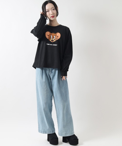 Tom&Jerry(トムアンドジェリー)の「TOM and JERRY トムとジェリー レディース オーバーサイズ 長袖 プリントTシャツ/バックプリントもあり(Tシャツ/カットソー・レディース・グリーン/モカ/ブラック系2/ブラック系1・L/M)」の6枚目の写真