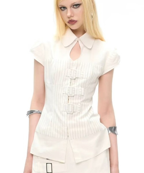 into.eight(イントゥエイト)の「【into.eight】Brett Shirt / 【イントゥエイト】カットアウトベルトストライプ半袖ブラウス(シャツ/ブラウス・レディース・ホワイト・S)」の9枚目の写真