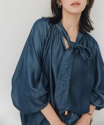 RIVE DROITE（リヴドロワ）の「ドレーピーデニムボウタイブラウス（秋服/冬服/オフィスカジュアル）（シャツ/ブラウス）」