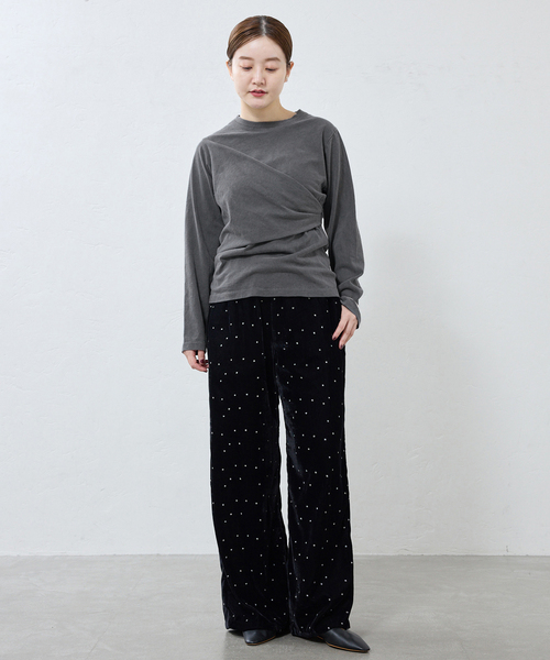 IENA（イエナ）の「ywy/ワイワイ 別注 TUCK DRAPE TOPS EX カットソー TUCK DRP VNTG（Tシャツ/カットソー・レディース・アイボリー/チャコールグレー・FREE）」の9枚目の写真