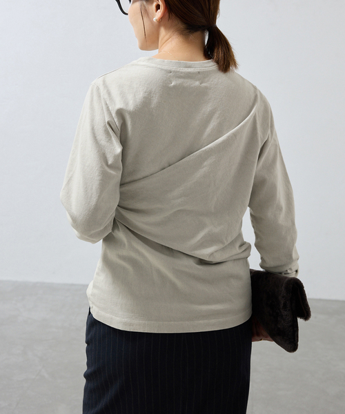 IENA（イエナ）の「ywy/ワイワイ 別注 TUCK DRAPE TOPS EX カットソー TUCK DRP VNTG（Tシャツ/カットソー・レディース・アイボリー/チャコールグレー・FREE）」の14枚目の写真