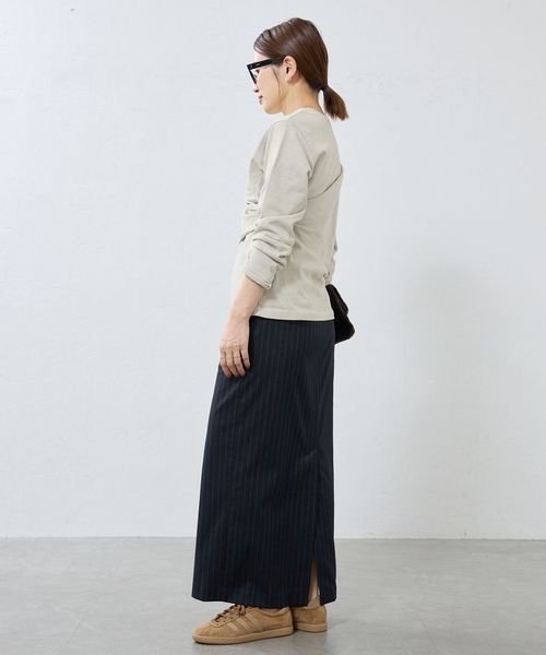 IENA（イエナ）の「ywy/ワイワイ 別注 TUCK DRAPE TOPS EX カットソー TUCK DRP VNTG（Tシャツ/カットソー・レディース・アイボリー/チャコールグレー・FREE）」の17枚目の写真