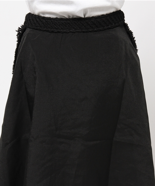 REAL CUBE（リアルキューブ）の「REAL CUBE ツイード×オーガンジーコンビフロントボタンミドル丈フレアスカート（スカート・レディース・ブラック/カーキ・FREE）」の16枚目の写真