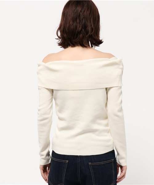 SWINGLE（スウィングル）の「サイドボタンオフショル長袖プルオーバー（Tシャツ/カットソー・レディース・ピンク/ダークブラウン/アイボリー/ブラック・SMALL）」の7枚目の写真