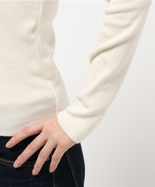 SWINGLE（スウィングル）の「サイドボタンオフショル長袖プルオーバー（Tシャツ/カットソー・レディース・ピンク/ダークブラウン/アイボリー/ブラック・SMALL）」の10枚目の写真