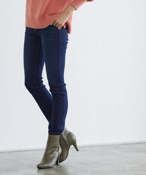 Pierrot（ピエロ）の「あったか裏起毛ストレッチスキニーデニム（デニムパンツ・レディース・ネイビー/ブルー系その他/ブルー系その他2/ブルー/ブラック/グレー/ブラック系その他/グレー系その他/インディゴブルー・L/SS/M/4L/3L/S/LL）」の9枚目の写真