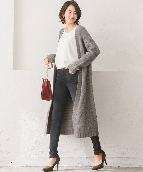 Pierrot（ピエロ）の「あったか裏起毛ストレッチスキニーデニム（デニムパンツ・レディース・ネイビー/ブルー系その他/ブルー系その他2/ブルー/ブラック/グレー/ブラック系その他/グレー系その他/インディゴブルー・L/SS/M/4L/3L/S/LL）」の22枚目の写真