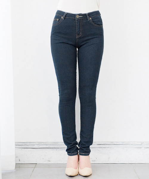 Pierrot（ピエロ）の「あったか裏起毛ストレッチスキニーデニム（デニムパンツ・レディース・ネイビー/ブルー系その他/ブルー系その他2/ブルー/ブラック/グレー/ブラック系その他/グレー系その他/インディゴブルー・L/SS/M/4L/3L/S/LL）」の11枚目の写真