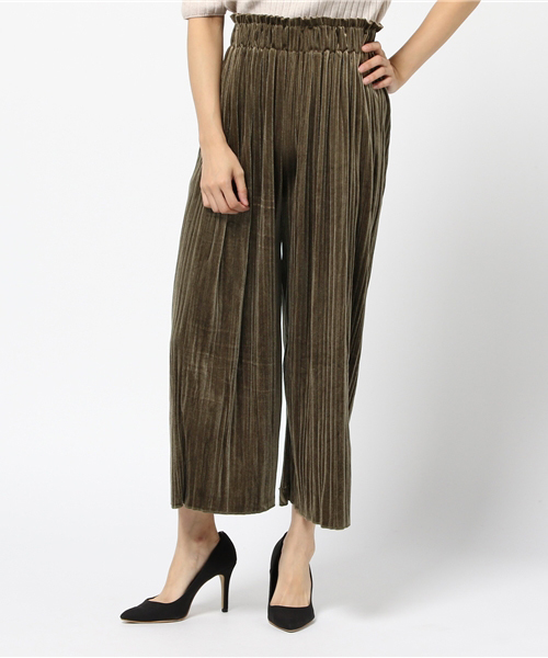 Re:EDIT（リエディ）の「[リエディ]ベロアプリーツワイドパンツ[2016秋冬新作]ボトムス/パンツ/ワイドパンツ・ガウチョパンツ（その他パンツ・レディース・ブラック/カーキ/グレー/ブラウン・MEDIUM）」の4枚目の写真