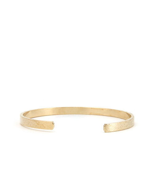 queite（ケイト）の「スリムテクスチャーバングル（バングル/リストバンド・レディース・シルバー/ゴールド・FREE）」の6枚目の写真