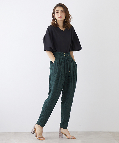 UNITED TOKYO（ユナイテッドトウキョウ）の「キュプラふくれジャカードパンツ（その他パンツ・レディース・グリーン/ブラック・1）」の10枚目の写真