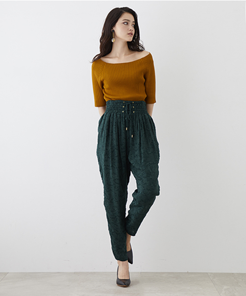 UNITED TOKYO（ユナイテッドトウキョウ）の「キュプラふくれジャカードパンツ（その他パンツ・レディース・グリーン/ブラック・1）」の15枚目の写真