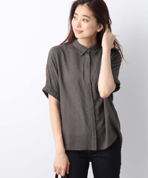 LEPSIM（レプシィム）の「ランダムドットシャツSS　764652（シャツ/ブラウス・レディース・オフホワイト/チャコールグレー/ブラック・FREE）」の3枚目の写真