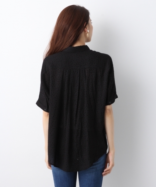 LEPSIM（レプシィム）の「ランダムドットシャツSS　764652（シャツ/ブラウス・レディース・オフホワイト/チャコールグレー/ブラック・FREE）」の8枚目の写真