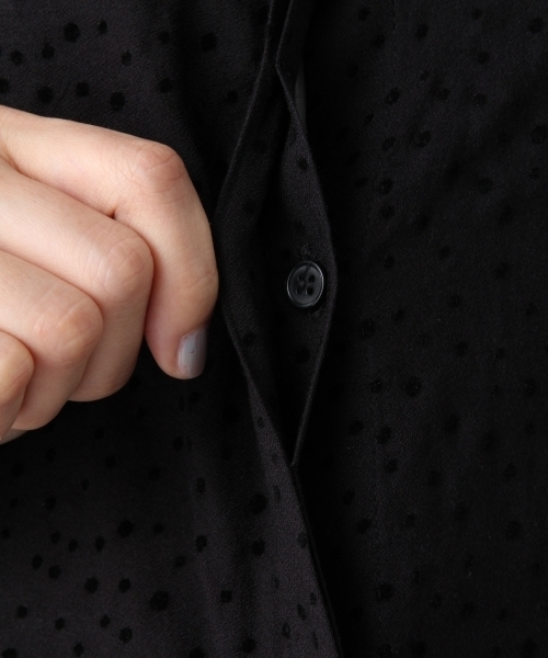 LEPSIM（レプシィム）の「ランダムドットシャツSS　764652（シャツ/ブラウス・レディース・オフホワイト/チャコールグレー/ブラック・FREE）」の14枚目の写真