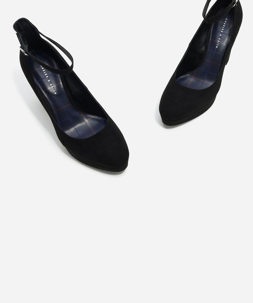 CHARLES & KEITH（チャールズ & キース）の「アンクルストラッププラットフォームパンプス / ANKLE STRAP PLATFORM PUMPS（パンプス・レディース・ブラック/マルチ/ピンク・22.5cm/23cm/23.5cm/24.5cm/25.5cm/25cm）」の6枚目の写真