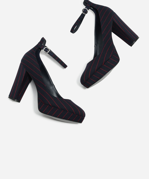 CHARLES & KEITH（チャールズ & キース）の「アンクルストラッププラットフォームパンプス / ANKLE STRAP PLATFORM PUMPS（パンプス・レディース・ブラック/マルチ/ピンク・22.5cm/23cm/23.5cm/24.5cm/25.5cm/25cm）」の17枚目の写真