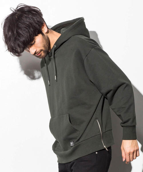 AZ by junhashimoto（エーゼイ バイ ジュンハシモト）の「AZ by junhashimoto(エーゼイ バイ ジュンハシモト)サイドZIPオーバーサイズフードパーカ（パーカー・メンズ・ブラック/ダークグリーン/オフホワイト/トップグレー・SMALL/MEDIUM/LARGE/X-LARGE）」の4枚目の写真