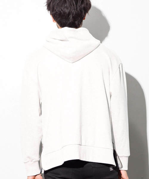 AZ by junhashimoto（エーゼイ バイ ジュンハシモト）の「AZ by junhashimoto(エーゼイ バイ ジュンハシモト)サイドZIPオーバーサイズフードパーカ（パーカー・メンズ・ブラック/ダークグリーン/オフホワイト/トップグレー・SMALL/MEDIUM/LARGE/X-LARGE）」の6枚目の写真