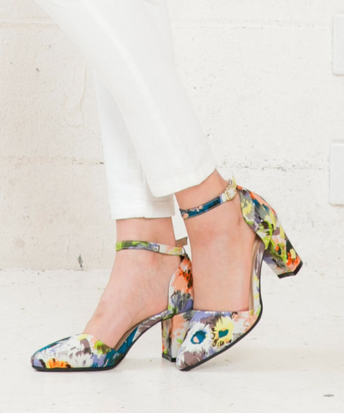 KOBE LETTUCE（コウベレタス）の「[ドット柄/花柄/無地]安定の7cm太ヒール！アンクルストラップ☆サイドカットパンプス/レディース/シューズ[I1510]神戸レタス（パンプス・レディース・ライトグレー/ベージュ/その他1/ブラック/ピンク/ドット/イエロー・L/LL/M/S）」の6枚目の写真