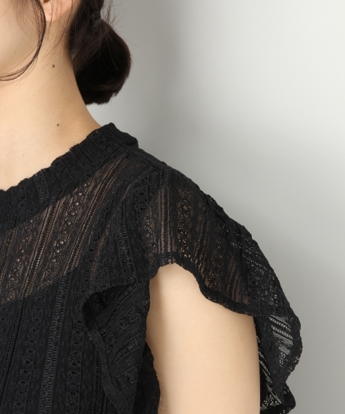 LOWRYS FARM（ローリーズファーム）の「ストライプレースフリル／ＮＳ　798572（シャツ/ブラウス・レディース・ブラック/オフホワイト/アイボリー・MEDIUM/LARGE）」の9枚目の写真