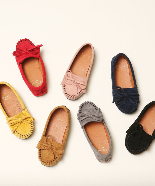 menue（メヌエ）の「キッズ カジュアル シューズ ローヒール フラットヒール フリンジシューズ フリンジモカシン（モカシン/デッキシューズ・キッズ・ブルー/レッド/ピンク/マスタード/ブラック/グレー/キャメル・16cm/17cm/18cm/19cm/20cm/21cm/15cm）」の8枚目の写真
