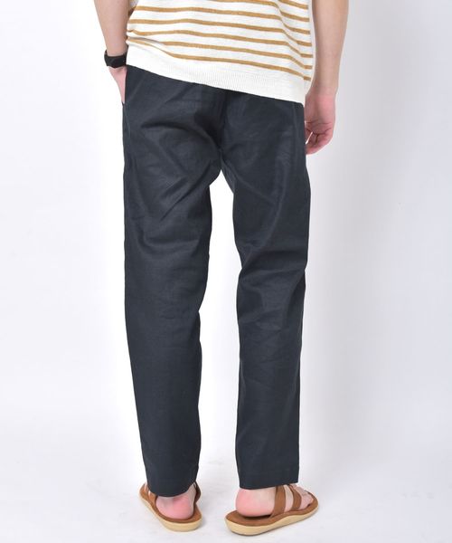 SHIPS（シップス）の「SC: SOLOTEX(R) サフィラン リネン ハイブリッド イージー パンツ（その他パンツ・メンズ・ホワイト/ネイビー/インディゴブルー/ベージュ/オリーブ/ブルー/ナチュラル/ストーン/コバルトブルー/ダークネイビー・SMALL/MEDIUM/X-LARGE/LARGE）」の19枚目の写真