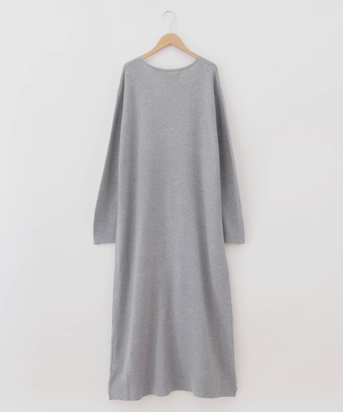 Chaco closet（チャコ クローゼット）の「Vネックニットロングワンピース（ワンピース・レディース・ブラック/ベージュ/グレー・FREE）」の12枚目の写真