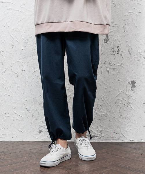 MinoriTY（マイノリティ）の「裾しぼりバルーンワイドパンツ（その他パンツ・メンズ・ブラック/ベージュ/ネイビー/カーキ・M/L）」の4枚目の写真