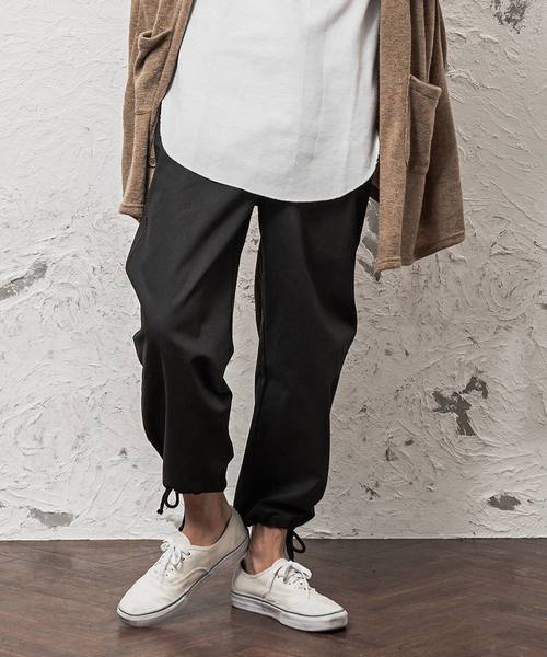 MinoriTY（マイノリティ）の「裾しぼりバルーンワイドパンツ（その他パンツ・メンズ・ブラック/ベージュ/ネイビー/カーキ・M/L）」の2枚目の写真